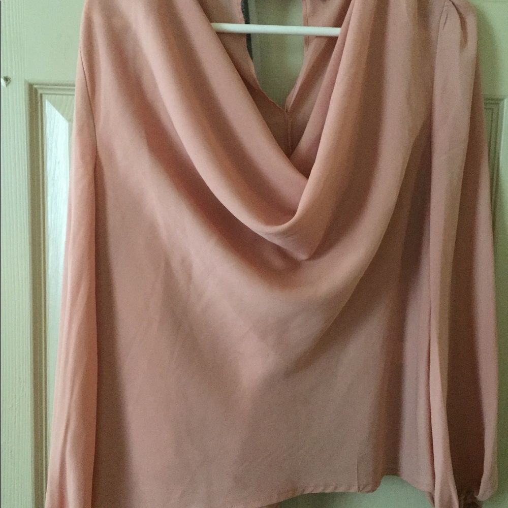 Clothes - Picture 4 of 8